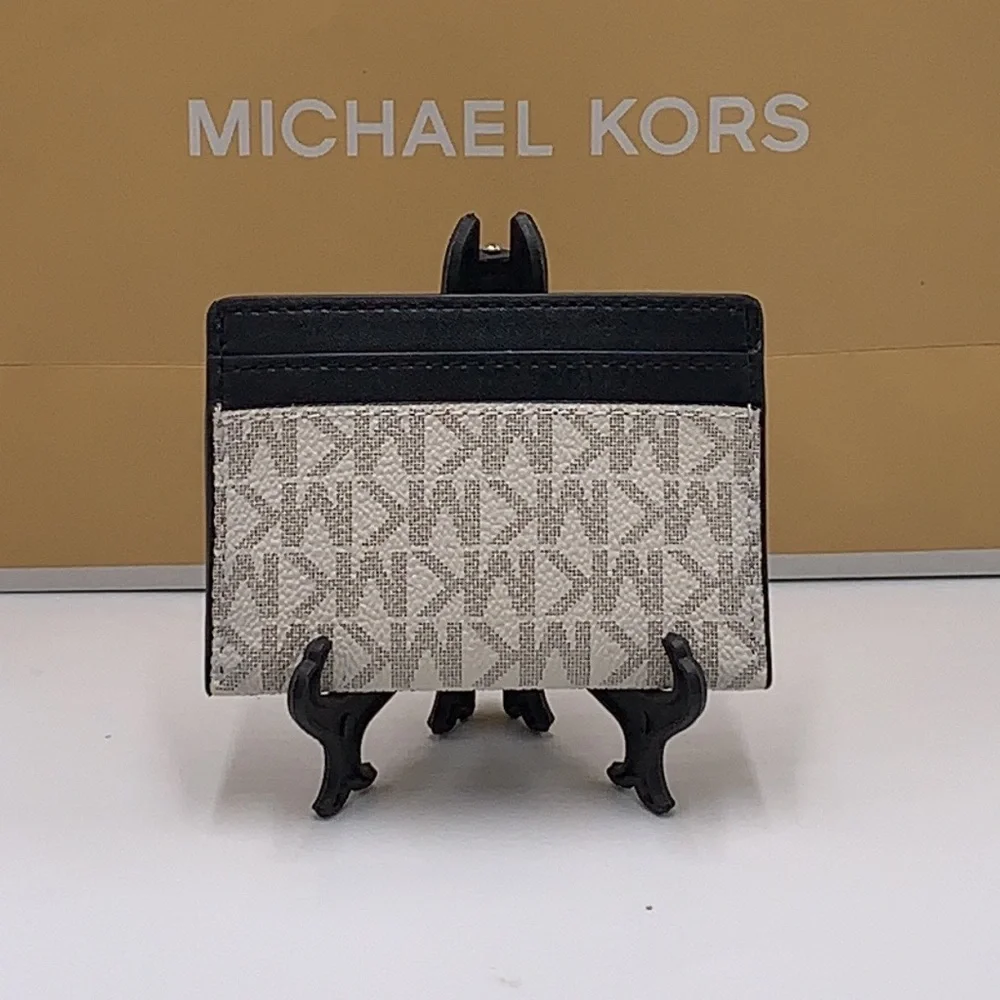 MICHAEL KORS Reed Large Card Holder Case Wallet COLOR: VANILLA BLACK SIGNATURE